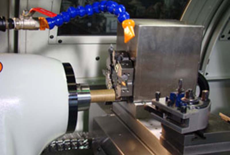 Automatic six-station turret